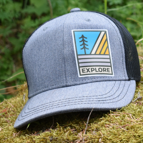 Šiltovka Retro Explore, sivý melír