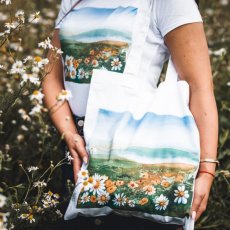 BIO bavlnená taška Pole margarétiek krajinomaľba