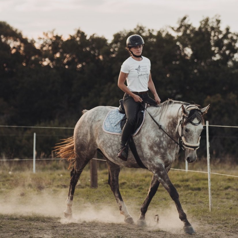 Dámske tričko potrebujem jazdu na koni