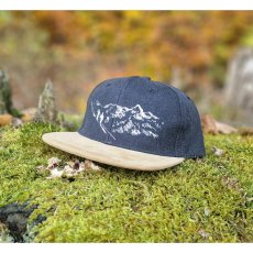 Šiltovka semiš Turistika, Semiš čierna