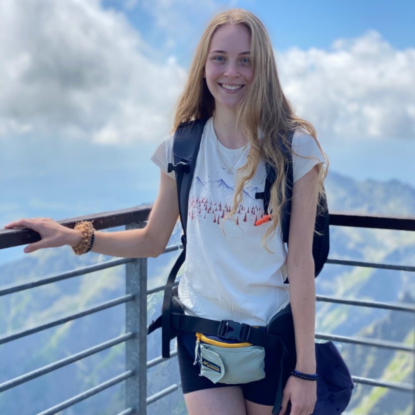 Dámske tričko stromy a štíty