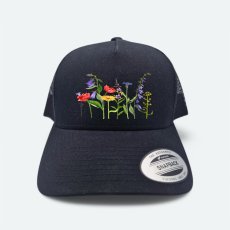 Šiltovka Kvetový raj, čierna